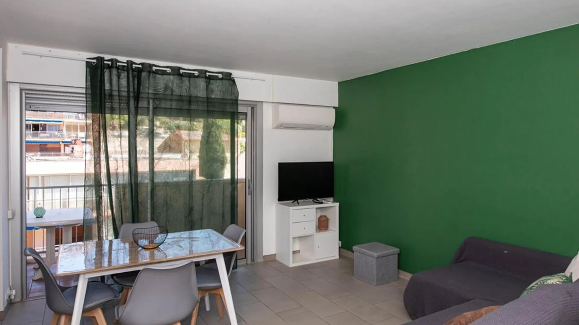 Apartment T2 Climatise Au Lavandou Avec Wifi Et Parking - 4 Pers - Fr-1-803-77 Le Lavandou France